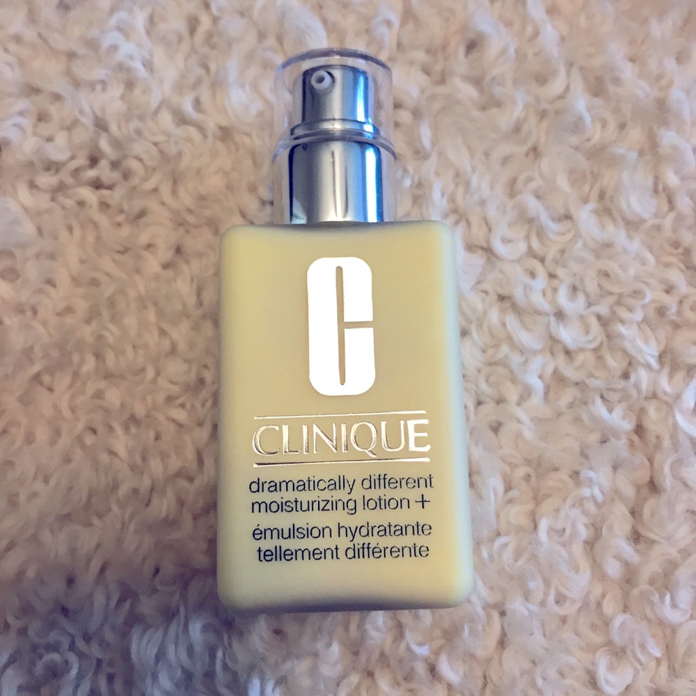 4.2 oz Clinique Moisturizing Lotion